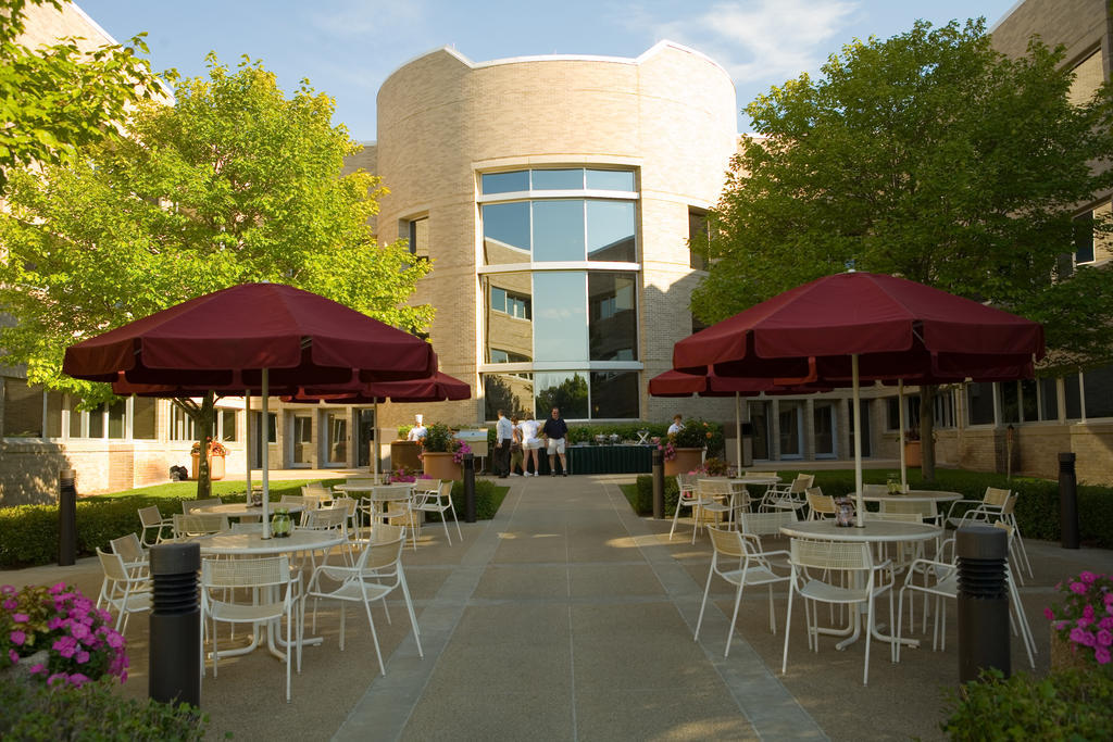 Oak Ridge Hotel Chaska Exterior foto